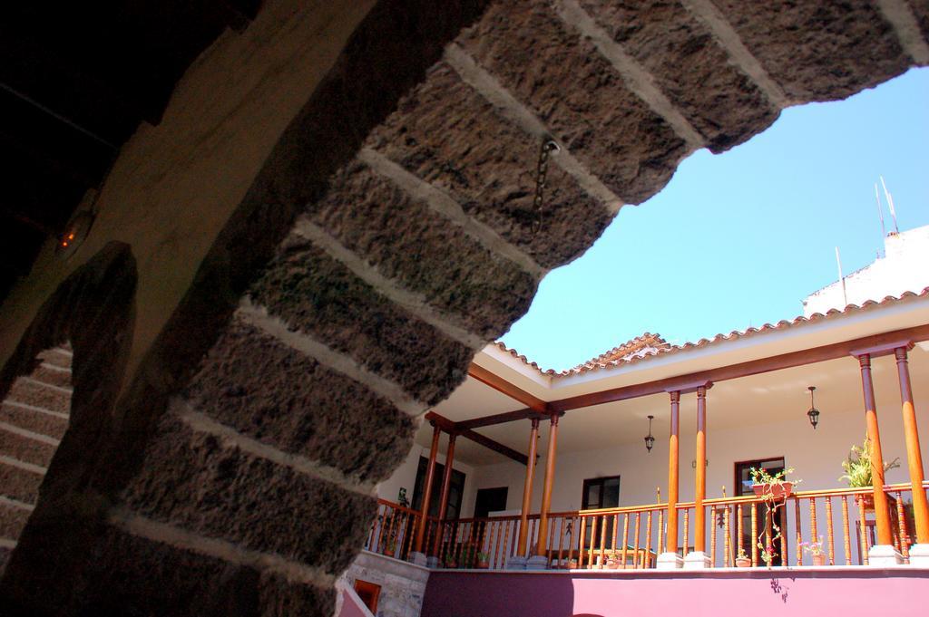 Viavia Cafe Ayacucho Hotel Buitenkant foto